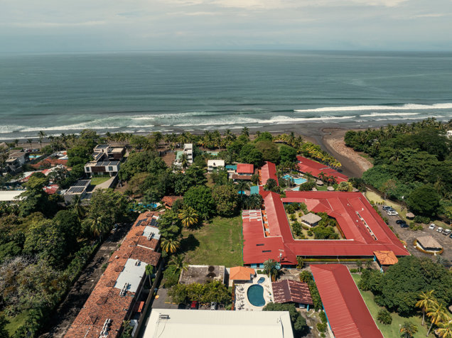 Bello Lote a muy pocos metros de la playa en Jacó, Garabito, Puntarenas — $420,000