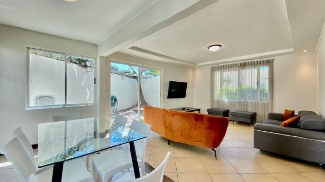 MLS-25-954 LS ALQUILER CASA AMUEBLADA SAN RAFAEL ESCAZU  en San Rafael, Escazú, San José — $3,950