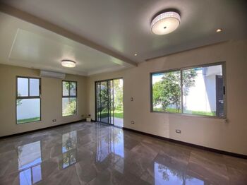 Venta de Casa en Belên, Heredia.  en La Ribera, Belén, Heredia — $340,000 - Foto 4 de 10