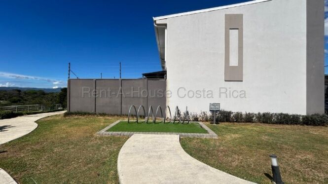 Venta de Casa en San Antonio de Alajuela. RAH 26-2255 en San Antonio, Alajuela — $152,000