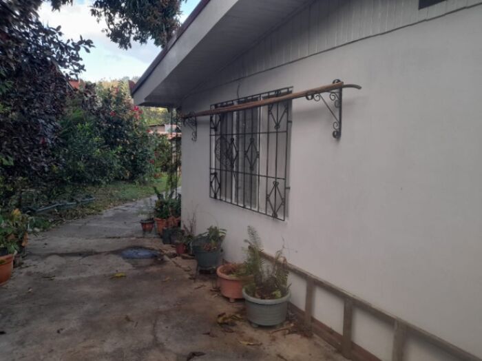 BELLÍSIMA PROPIEDAD Y CASA EN BARRIO SAN JOSÉ NORTE, ATENAS.  in San José, Atenas, Alajuela — ₡ 200 000 000