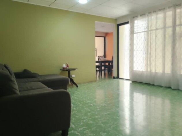  Escucha el sonido de la oportunidad: casa con apartamento en zona estratégica en Merced, San José — $170,500
