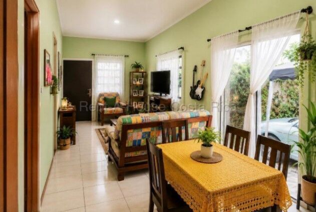 Venta de Casa en Paraíso de Cartago. INVERSIÓN en Paraíso, Cartago — $162,820