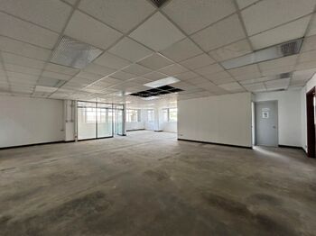 Alquiler de Oficinas y Locales en San José / Mls 25-910 OFC JB en Carmen, San José — $2,500 - Foto 5 de 9