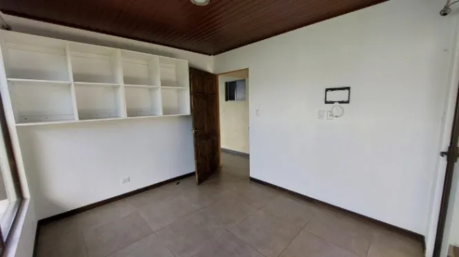 Venta de Casa en San Isidro-Heredia. RAH 25-1326 in San Isidro, Heredia — ₡ 163 000 000 - Photo 2 of 14
