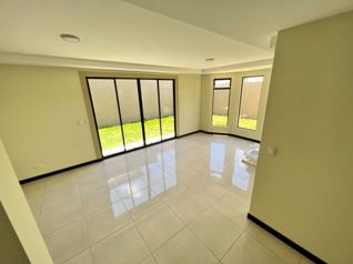 Venta de casa en condominio Karataba. Taras. Cartago in San Nicolás, Cartago — 107 000 000 ₡ - Photo 5 of 33