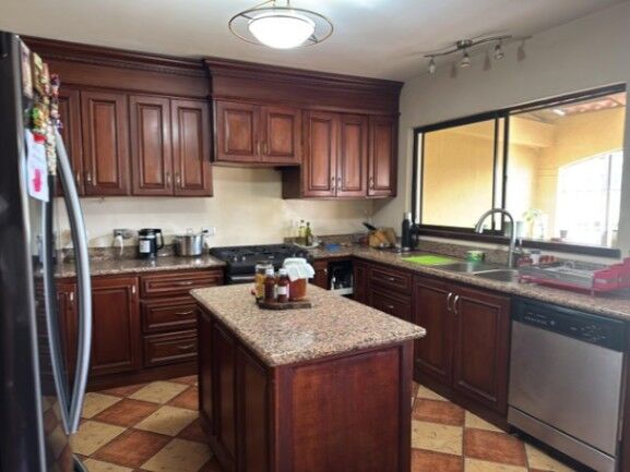 Venta de Casa Comercial en San Miguel de Sarapiquí. RAH 26-1092  en San Rafael, Escazú, San José — $540,000