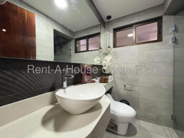 Alquiler casa Pozos Santa Ana  en Pozos, Santa Ana, San José — $2,600