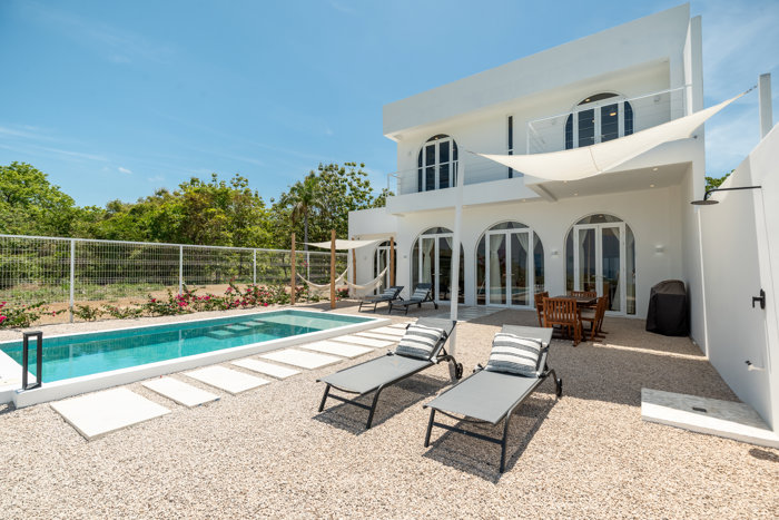 Architectural Mediterranean Ocean View Villa in Marbella, Guanacaste en Santa Cruz, Guanacaste — $1,400,000 - Foto 3 de 22