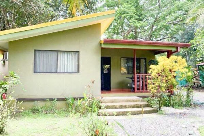 CASA AMUEBLADA A 200 MTS DE LA PLAYA EN TÁRCOLES EN RESIDENCIAL. en Tárcoles, Garabito, Puntarenas — $85,000