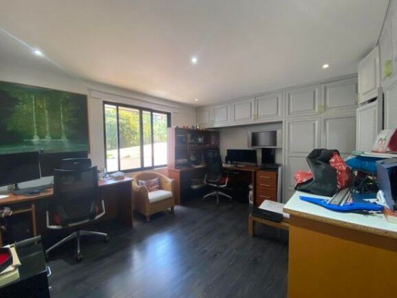 Casas en San Rafael | Casa en condominio céntrico y lujoso en Escazú. in San Antonio, Escazú, San José — $340,000