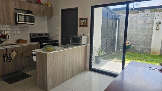 CASA EN VENTA, POZOS DE SANTA ANA, $198.000 Cod#26-687 in Pozos, Santa Ana, San José — $198,000