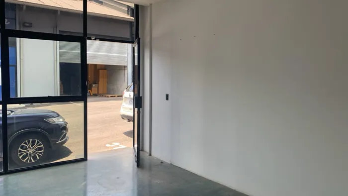 ALQUILER BODEGA SAN JOSE ESCAZU GUACHIPELIN en Escazú, San José — $3,300 - Foto 3 de 14