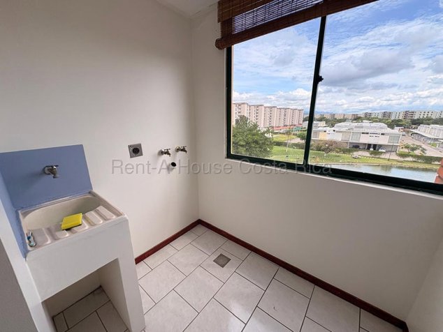 Alquiler de Apartamento en Campo Alto-San Rafael de Alajuela. RAH 27-388 en San Rafael, Alajuela — $870