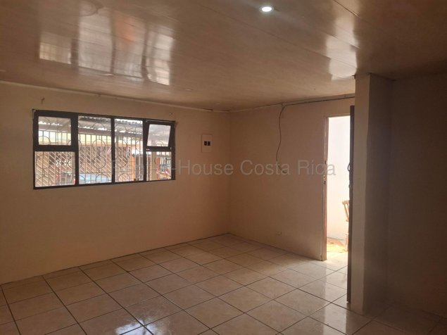Venta de Casa en Hatillo con Excelente Ubicación #27-777 GS in Hatillo, San José — $98,500 - Photo 2 of 8