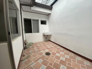 Remodeled House for Sale in Condominium in Aguacaliente, Cartago | ₡53 Million in Aguacaliente, Cartago — 53 000 000 ₡ - Photo 4 of 10