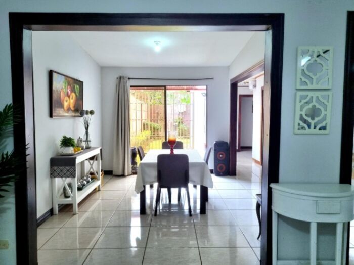 Venta de Casa en Sánchez de Curridabat. RAH 26-692 en Sánchez, Curridabat, San José — ₡ 97 000 000