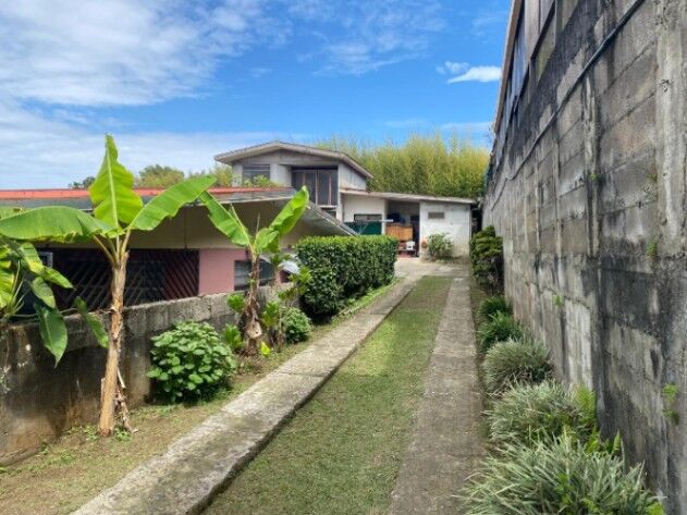 Propiedad con Rentabilidad Asegurada  2 Casas en Terreno de 600m2  en Paracito, Santo Domingo, Heredia — ₡ 145 000 000
