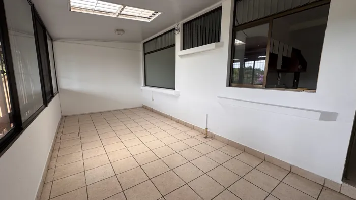 Venta de Apto en Condominio de 1 hab, Guayabos de Curridabat (AD) en Granadilla, Curridabat, San José — $90,000 - Foto 2 de 9