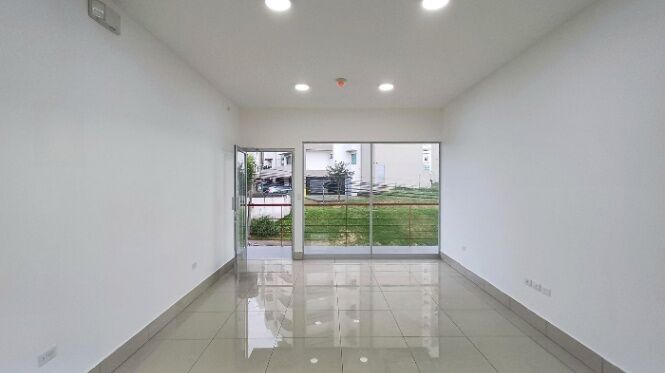 Alquiler de Local Comercial en Granadilla de Curridabat. RAH 26-451 in Granadilla, Curridabat, San José — $600