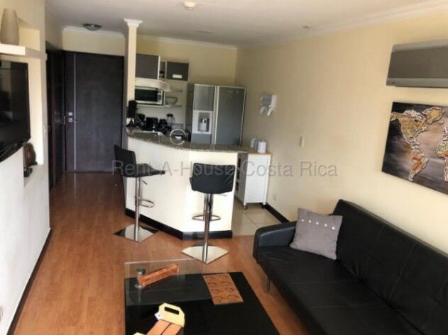 Alquiler de Apartamento en Avalon Country Club, Santa Ana. RAH 26-2026 en Santa Ana, San José — $1,200
