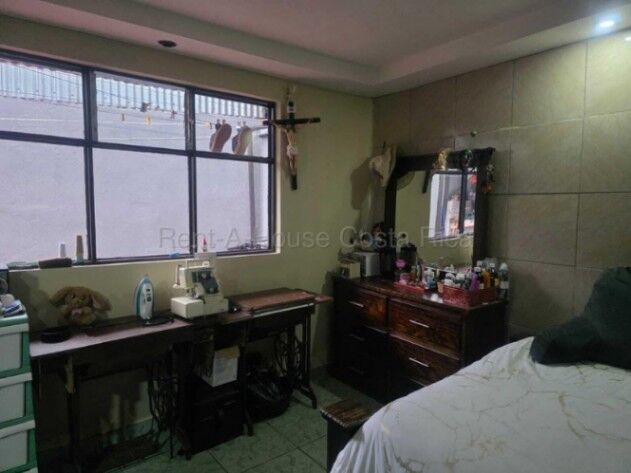 Venta de Casa + APTO en Cartago-San Nicolás. RAH 27-107 en San Nicolás, Cartago — $171,000