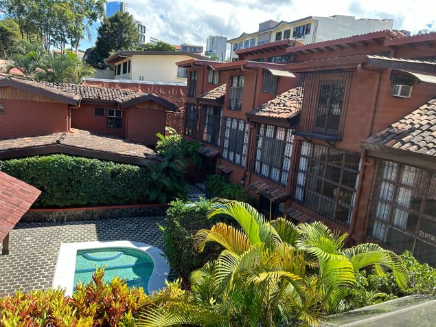 Oportunidad! Rohrmoser, propiedad con 5 casas in Pavas, San José — $975,000 - Photo 3 of 5