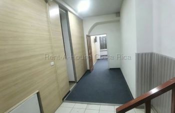 Alquiler de LOCAL COMERCIAL ESQUINERO en Cartago-Occidental. RAH 27-813 in Carmen, Cartago — $2,687 - Photo 5 of 8