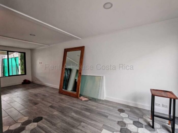Venta | Casa de 3 habitaciones en condominio en San Vicente de Moravia #25-992 GS en San Vicente, Moravia, San José — $198,500