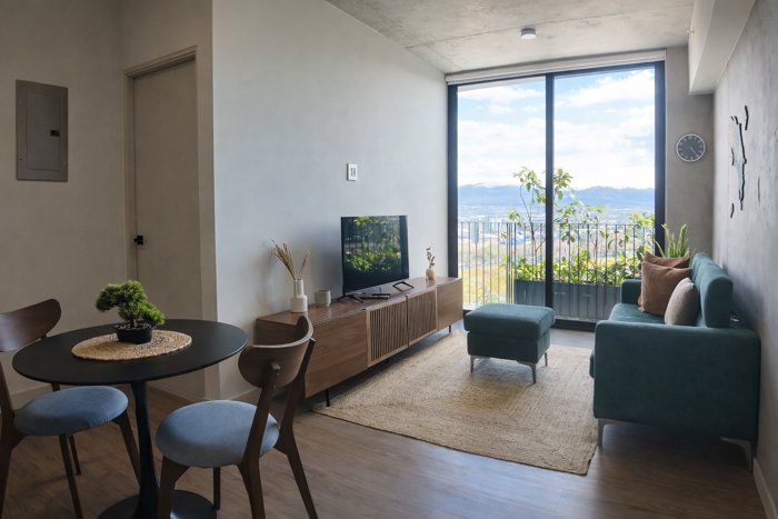 Se Alquila Apartamento Amueblado en Nunciatura, San José in Pavas, San José — $1,100 - Photo 3 of 36