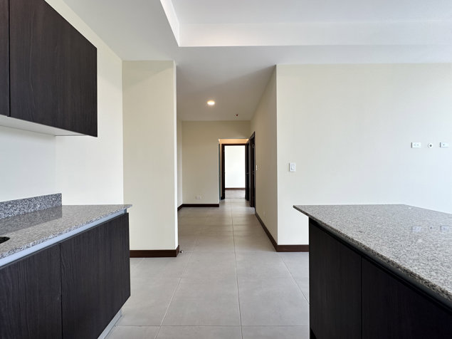 VENTA DE APARTAMENTOS EN TORRE LOS YOSES, SAN PEDRO in San Pedro, Montes De Oca, San José — $185,500 - Photo 3 of 12