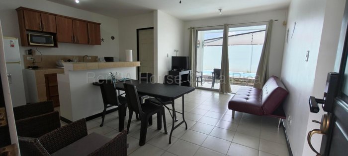 Venta de Casa Semi-Amueblada en Jacó, Garabito. RAH 27-407 en Jacó, Garabito, Puntarenas — ₡ 70 000 000