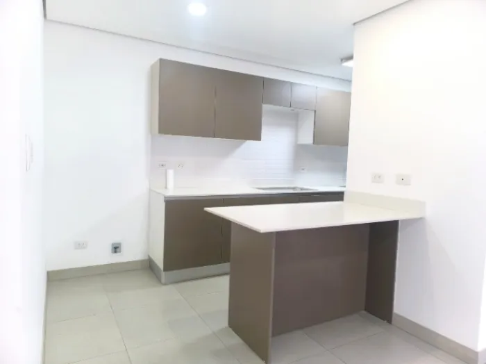 Casa en Condominio en Santo Domingo de Heredia-5 habitaciones. en Santo Domingo, Heredia — $250,000 - Foto 2 de 25