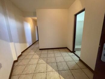 Hermosa casa en la montaña de San Antonio de Escazú con vistas panorámicas in San Antonio, Escazú, San José — $550,000 - Photo 5 of 30