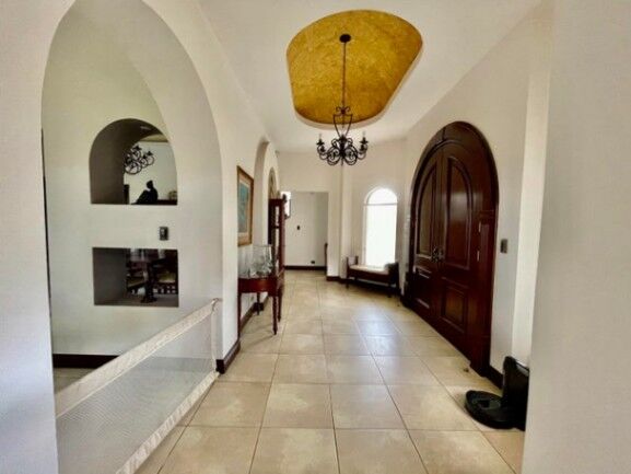 Se vende moderna casa con patio en condominio de Guácima Alajuela 23-1512 en Guácima, Alajuela — $740,000