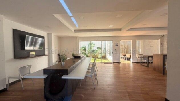 Venta de Casa en Santo Domingo-San Miguel. RAH 26-1977 in San Miguel, Santo Domingo, Heredia — $290,000