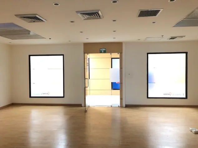 ALQUILER DE OFICINAS EN CENTRO EJECUTIVO, SAN JOSE, PASEO COLON en Merced, San José — $7,711 - Foto 3 de 18