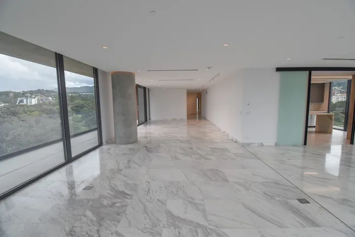 Exclusivo Apartamento de 4 Habitaciones en Avenida Escazú in San Rafael, Escazú, San José — $2,700,000 - Photo 3 of 50