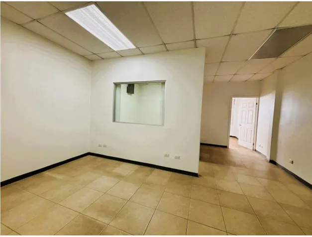 VENDO LOCALES COMERCIALES EN HEREDIA-SAN ANTONIO DE BELÉN. en San Antonio, Belén, Heredia — $1,200 - Foto 3 de 11