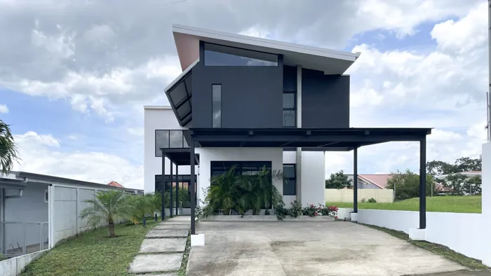 Furnished Modern House for Sale, Grecia in Mercedes, Atenas, Alajuela — $268,000
