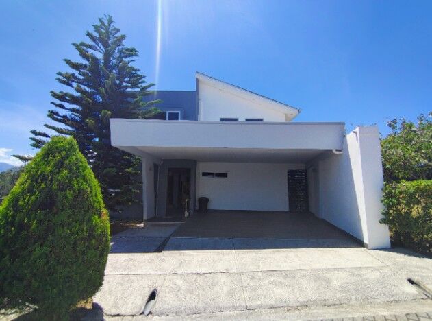 Hermosa casa moderna en exclusivo condominio – Alajuela   26-1576 en Río Segundo, Alajuela — $325,000