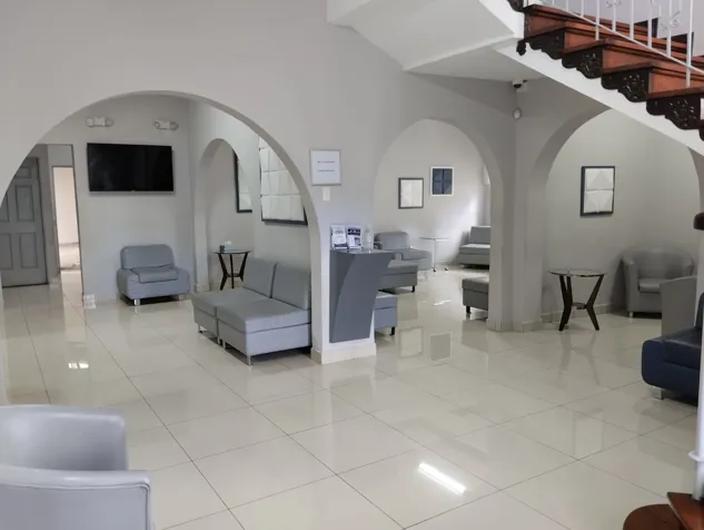 VENTA y ALQUILER EDIFICIO COMERCIAL, SAN JOSE, PASEO COLON en Merced, San José — $8,000