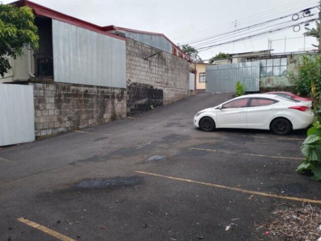 Venta de Lote en San Pedro, Montes de Oca. RAH 25-858 in San Pedro, Montes De Oca, San José — ₡ 71 000 000