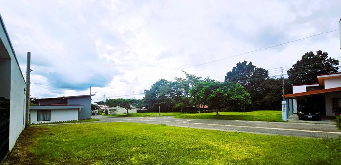 Venta de Lote en Esquinero en Condominio Altabrisa- Grecia in Grecia, Alajuela — ₡ 29 000 000 - Photo 3 of 17