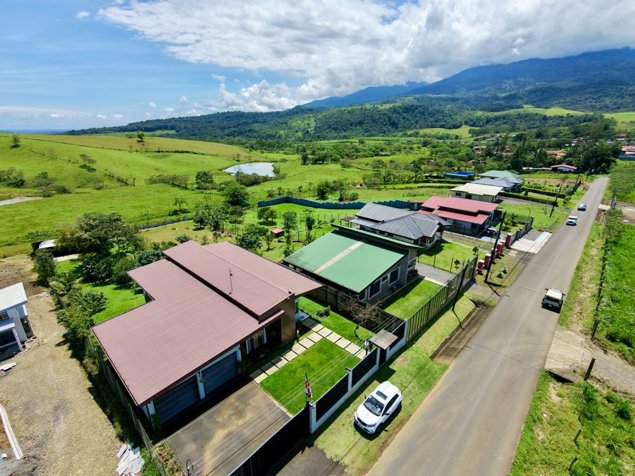 Exclusiva casa, San Rafael | Cd Quesada en Quesada, San Carlos, Alajuela — $360,000 - Foto 2 de 16