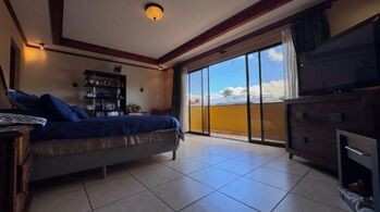 Venta de Casa en Granadilla de Curridabat. en Granadilla, Curridabat, San José — $325,000 - Foto 5 de 16
