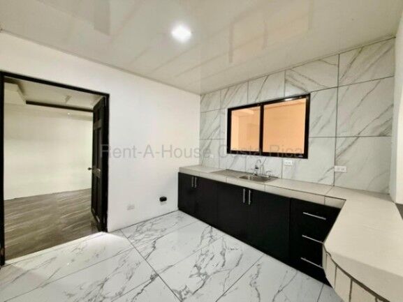 MLS-26-2263 LS VENTA CASA ALAJUELAITA SAN JOSE CONTACTENOS AL # 86127562 en Alajuelita, San José — ₡ 75 000 000