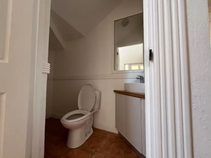 Venta de Casa en Santa Ana, San José. PRECIO REBAJADO en Santa Ana, San José — $150,000 - Foto 3 de 14