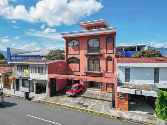 Edificio de 530m2 en González Lahmann en Catedral, San José — $495,000