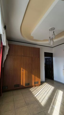 VENTA DE CASA l MERCEDES, HEREDIA l PRECIO NEGOCIABLE. in Mercedes, Heredia — $329,000 - Photo 3 of 84